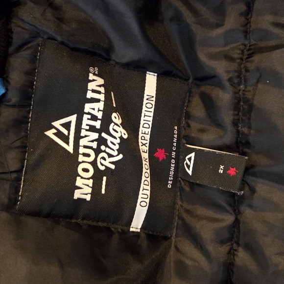 Mountain Ridge Winter Coat - Picture 9 of 10